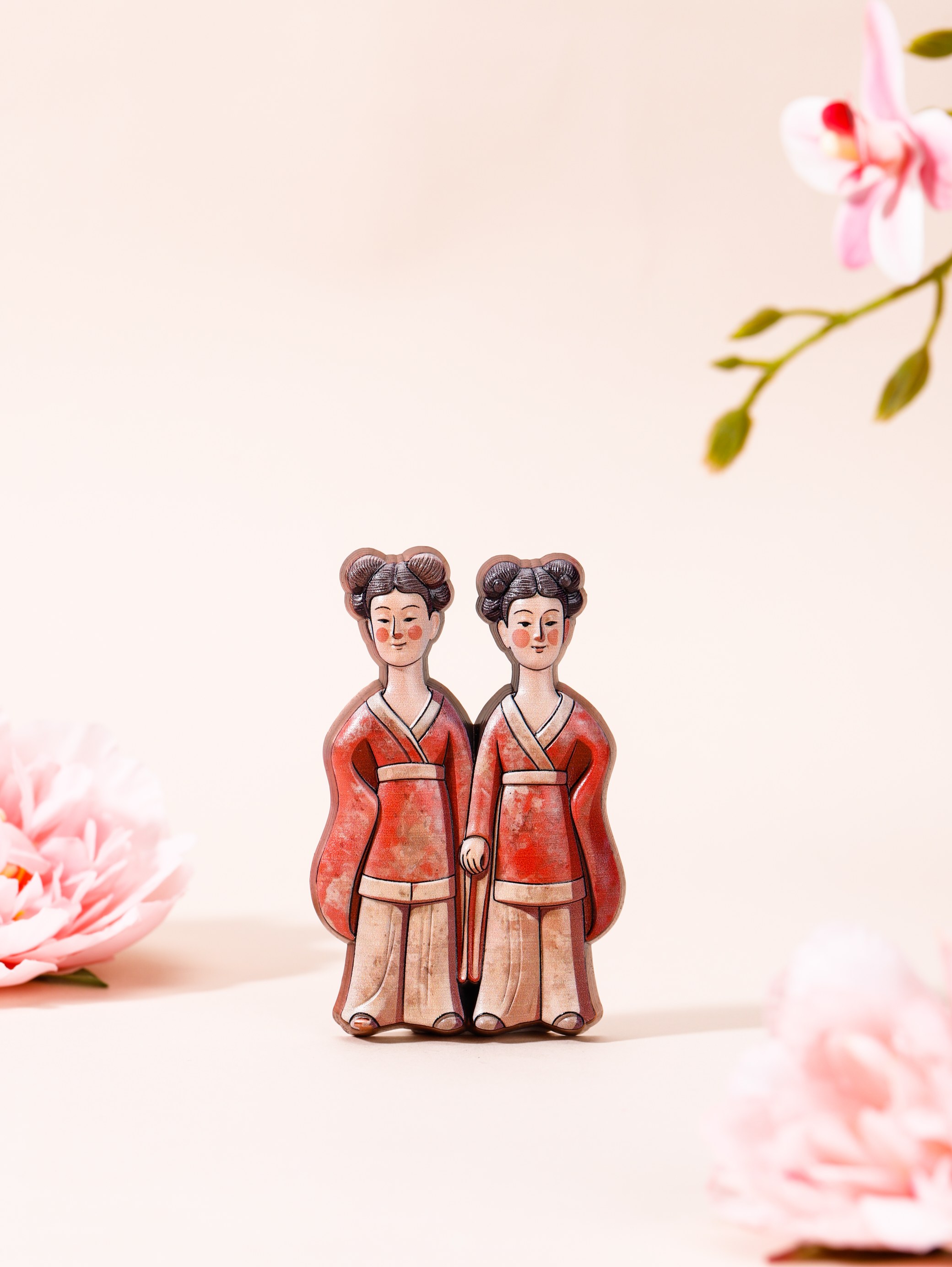 牵手女佣金属冰箱贴开瓶器.jpg